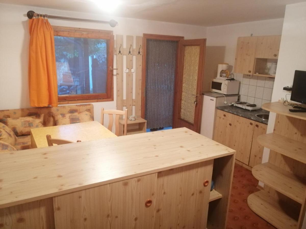 Palinkas Jo Reggelt! Apartment Heviz Luaran gambar