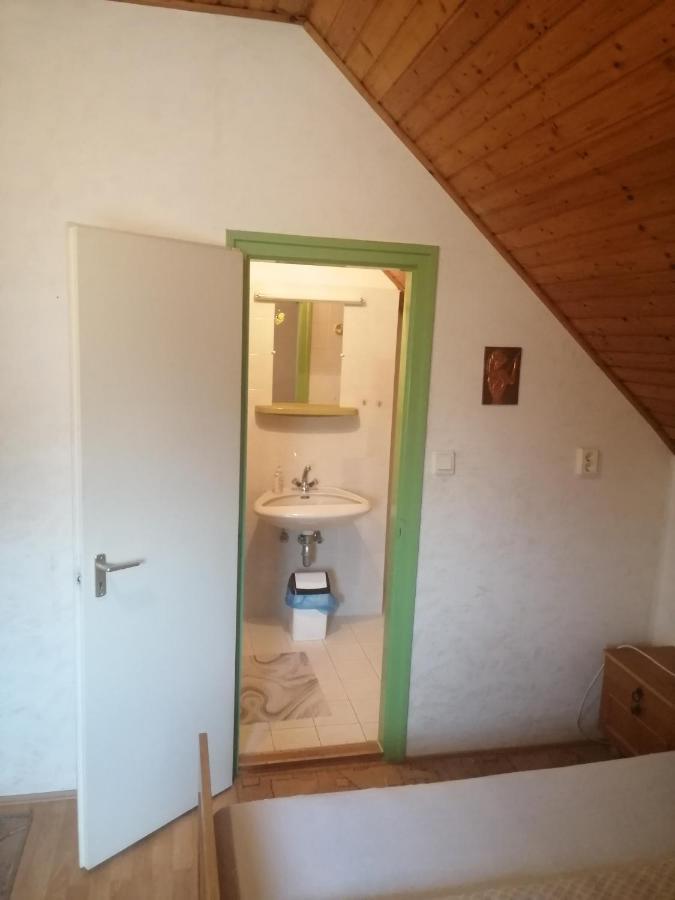 Palinkas Jo Reggelt! Apartment Heviz Luaran gambar