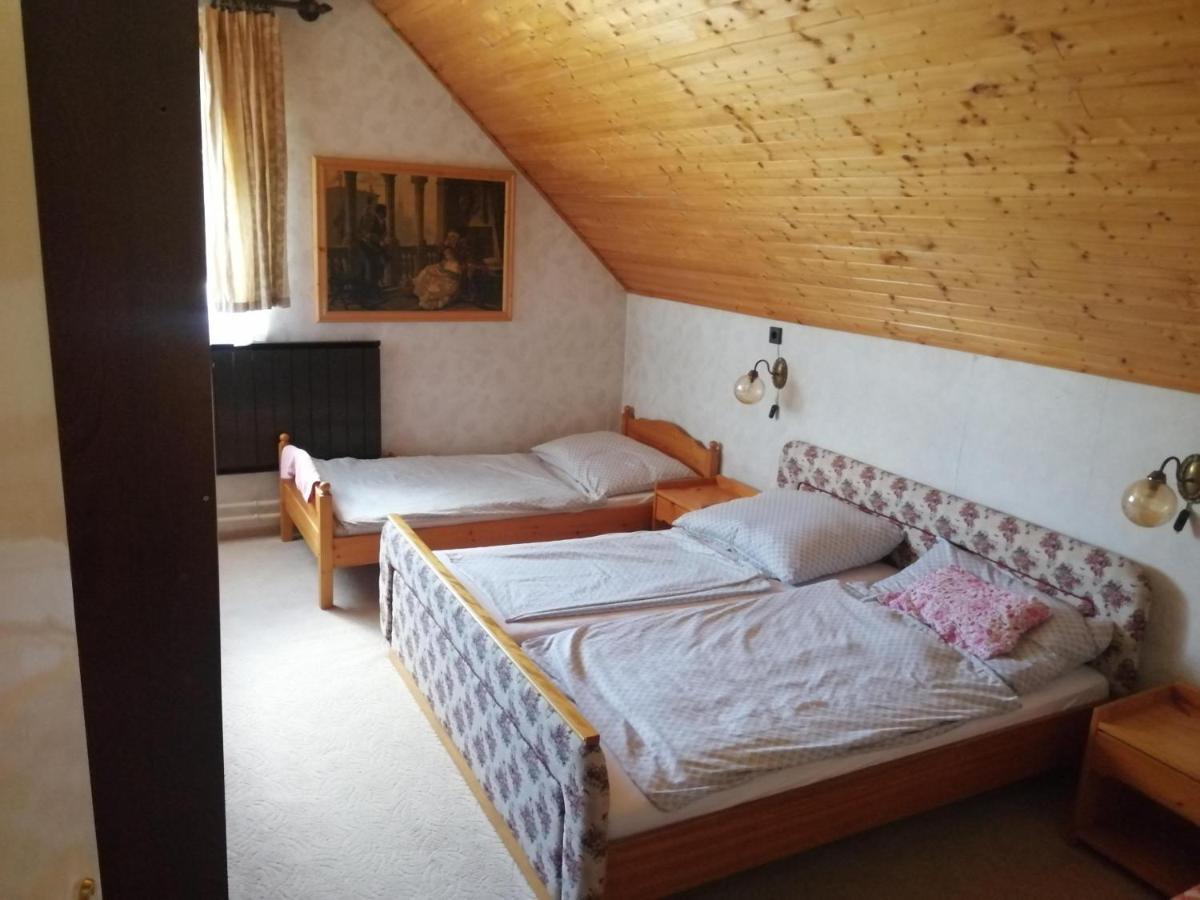 Palinkas Jo Reggelt! Apartment Heviz Luaran gambar